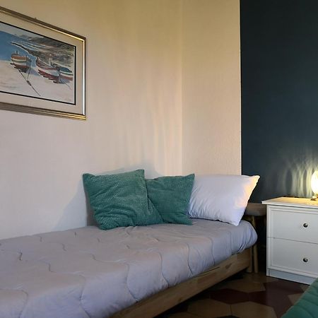 Zia Chiarina Bed and Breakfast San Nicolo Gerrei Kamer foto