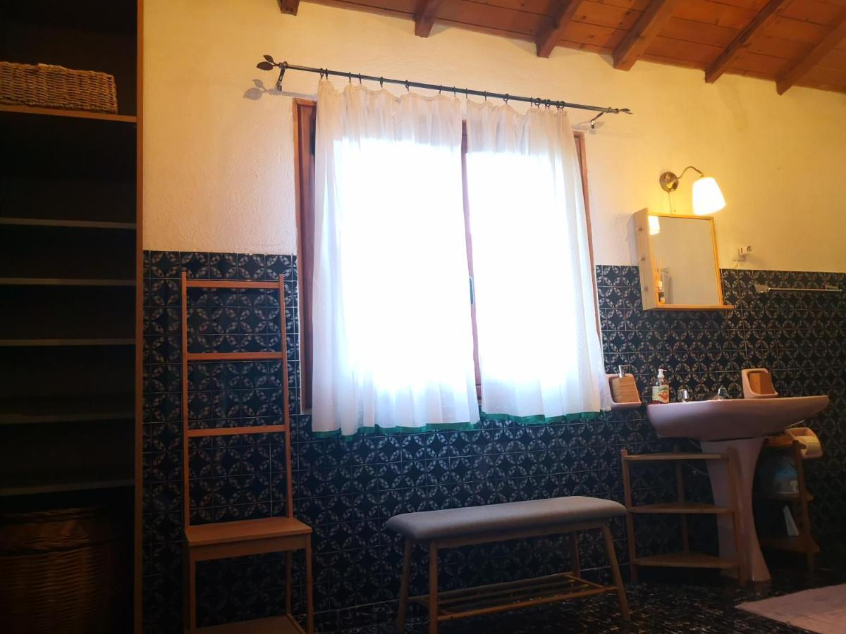 Zia Chiarina Bed and Breakfast San Nicolo Gerrei Buitenkant foto