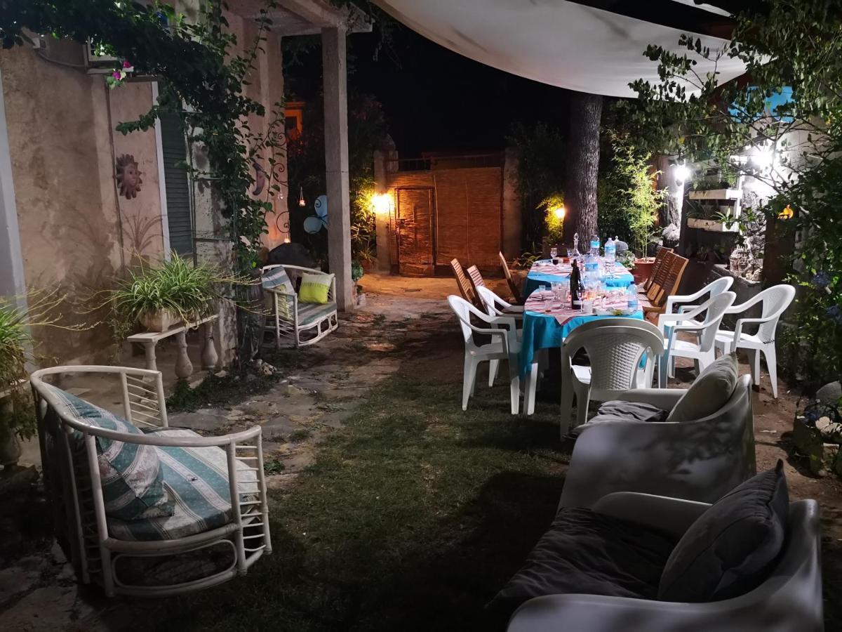 Zia Chiarina Bed and Breakfast San Nicolo Gerrei Buitenkant foto